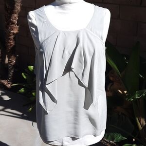 Marni 38 (2) gray sleeveless ruffle blouse